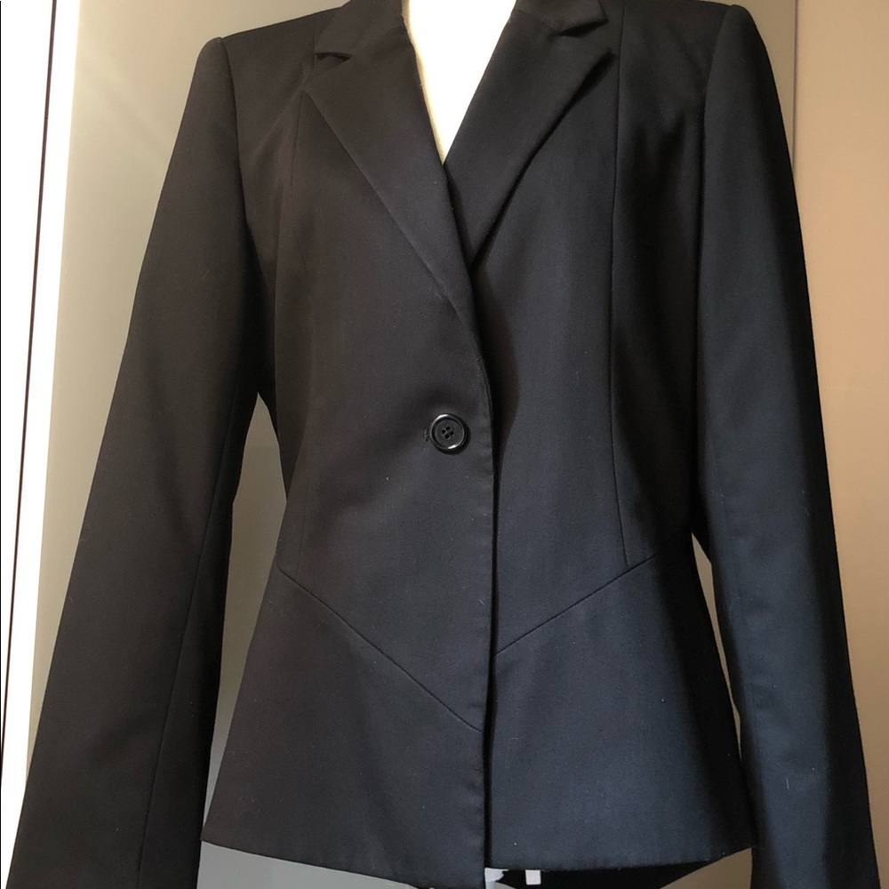 Alice+Olivia To Work!! Stylish Black Blazer